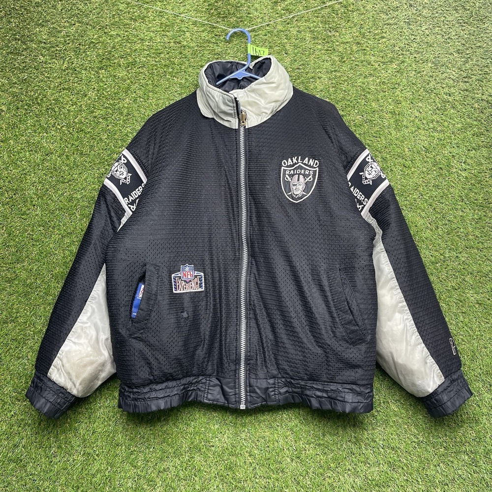 Vintage PRO PLAYER Oakland Raiders Puffer Jacket Mens Medium Reversible Zip